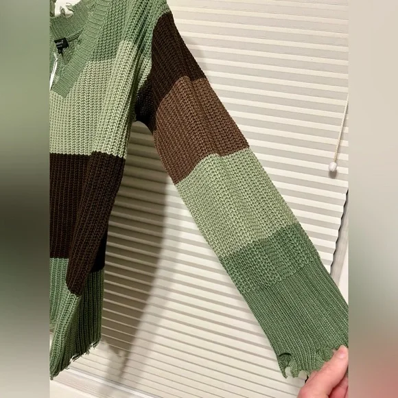 Women’s Simply Southern Green and Brown Striped Distressed Sweater Size Medium - Picture 4 of 12